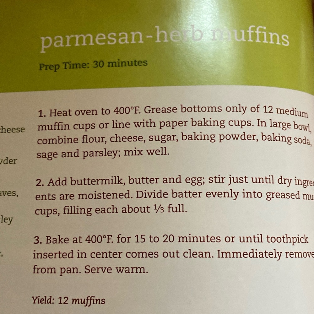 NWOT Pillsbury Holiday Cookbook - Picture 10 of 16